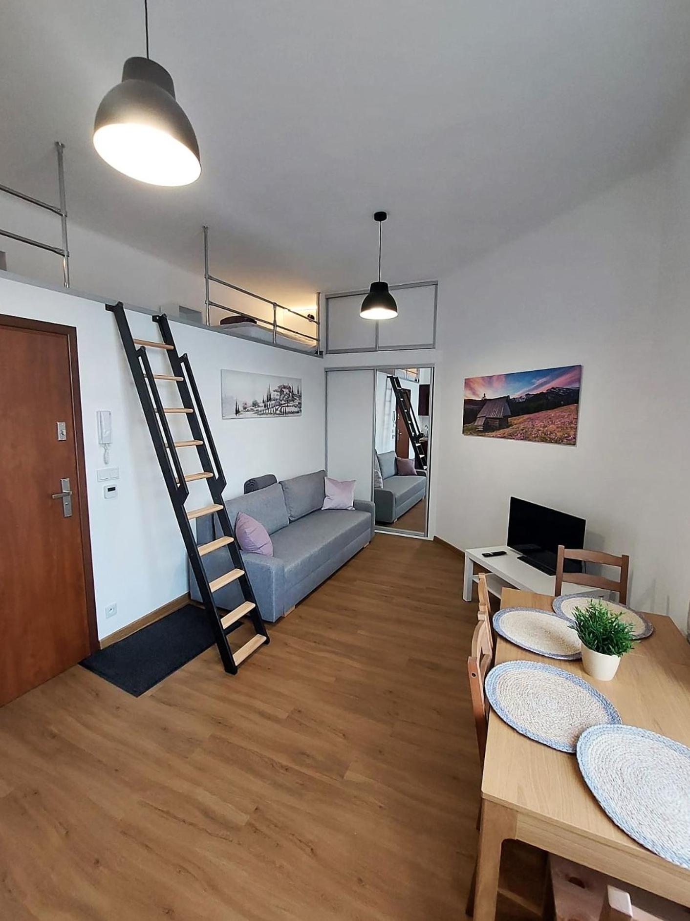 Old Town Stage Apartment One Cracóvia Exterior foto